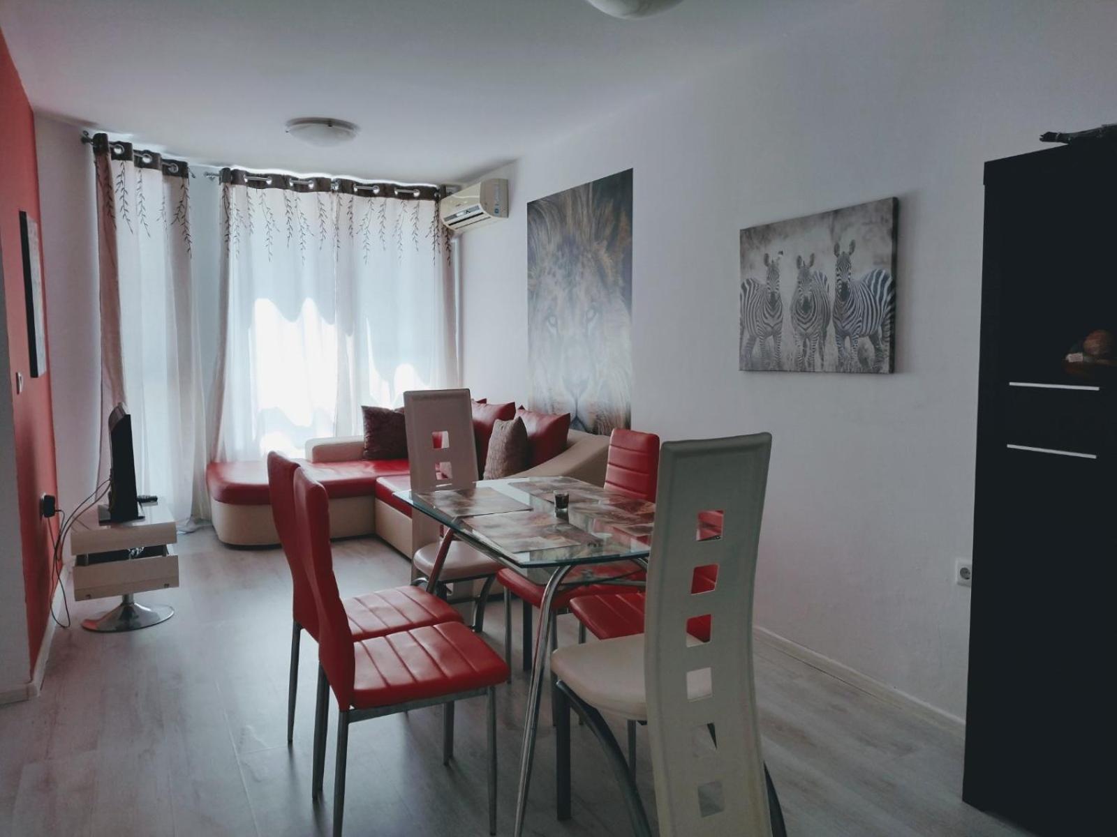 Private Apartment With Parking And Pool バルチク エクステリア 写真