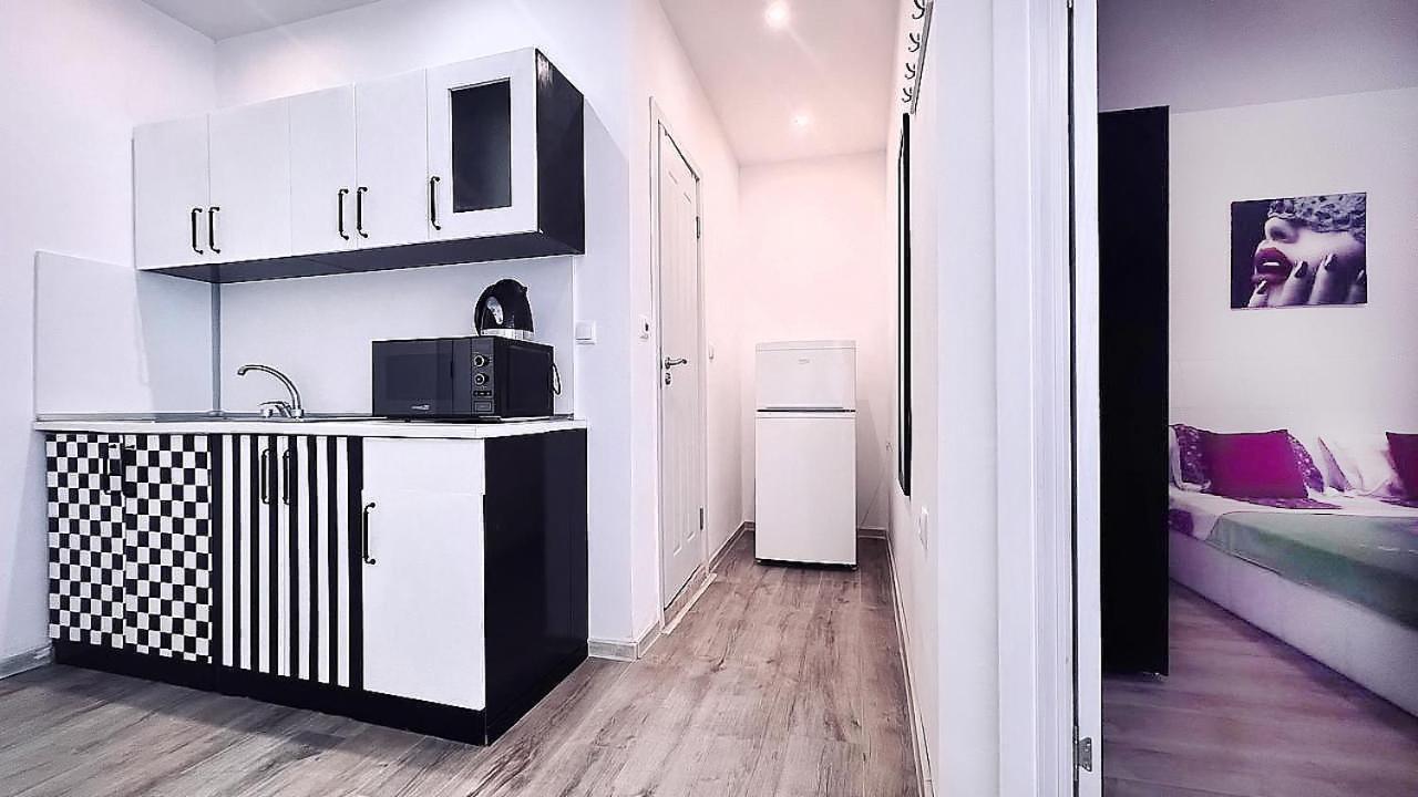 Private Apartment With Parking And Pool バルチク エクステリア 写真
