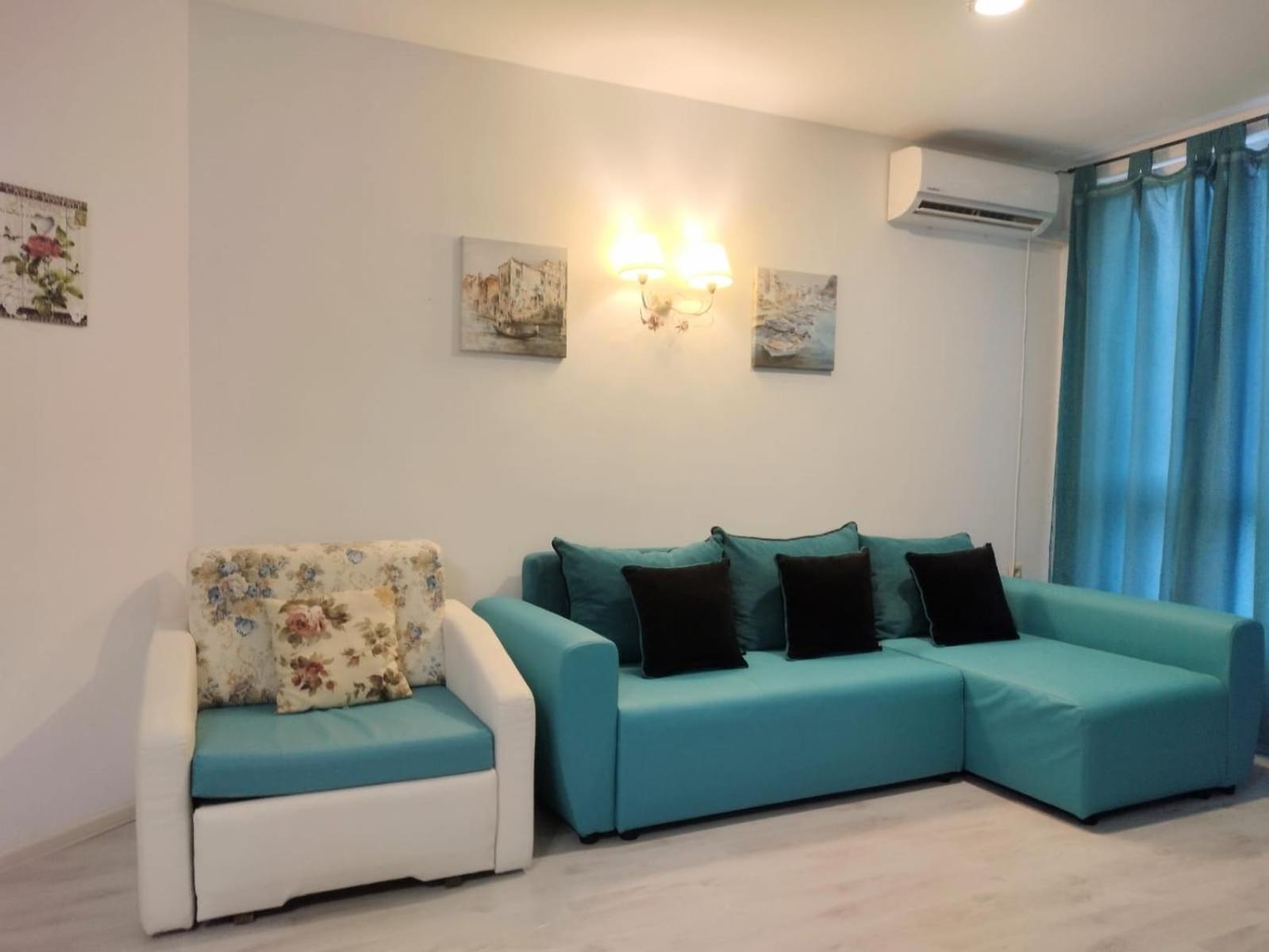 Private Apartment With Parking And Pool バルチク エクステリア 写真