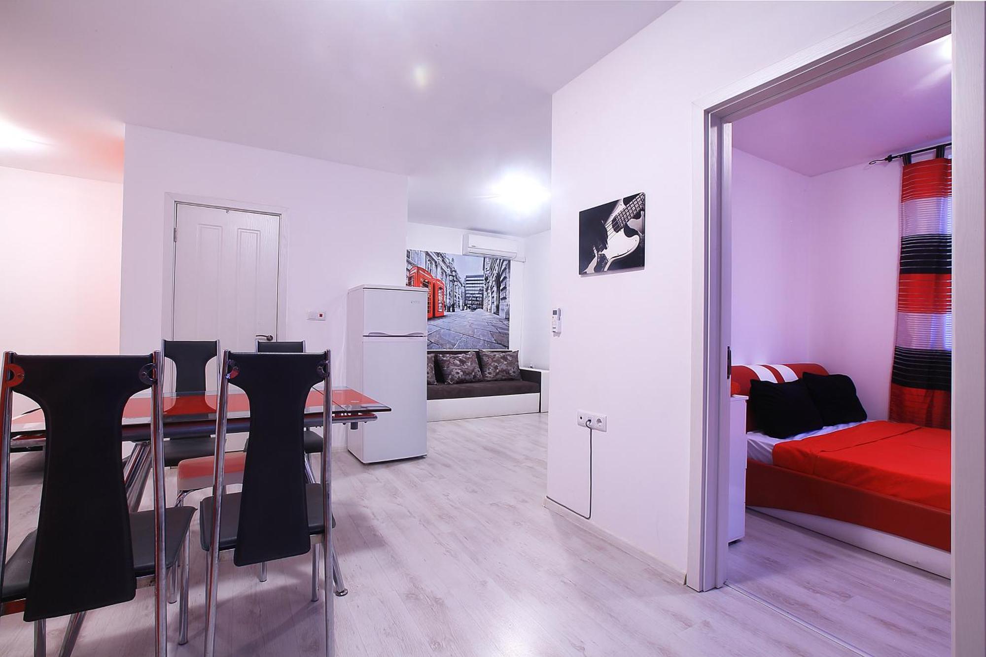 Private Apartment With Parking And Pool バルチク エクステリア 写真