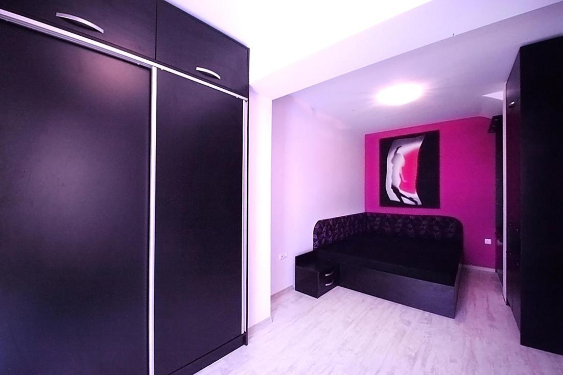 Private Apartment With Parking And Pool バルチク エクステリア 写真
