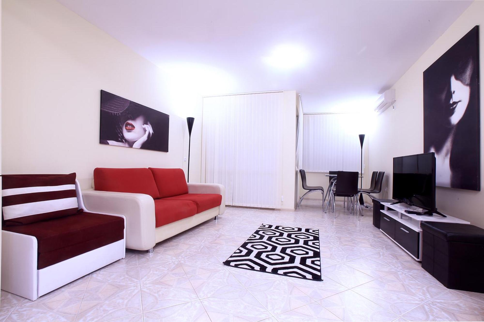Private Apartment With Parking And Pool バルチク エクステリア 写真