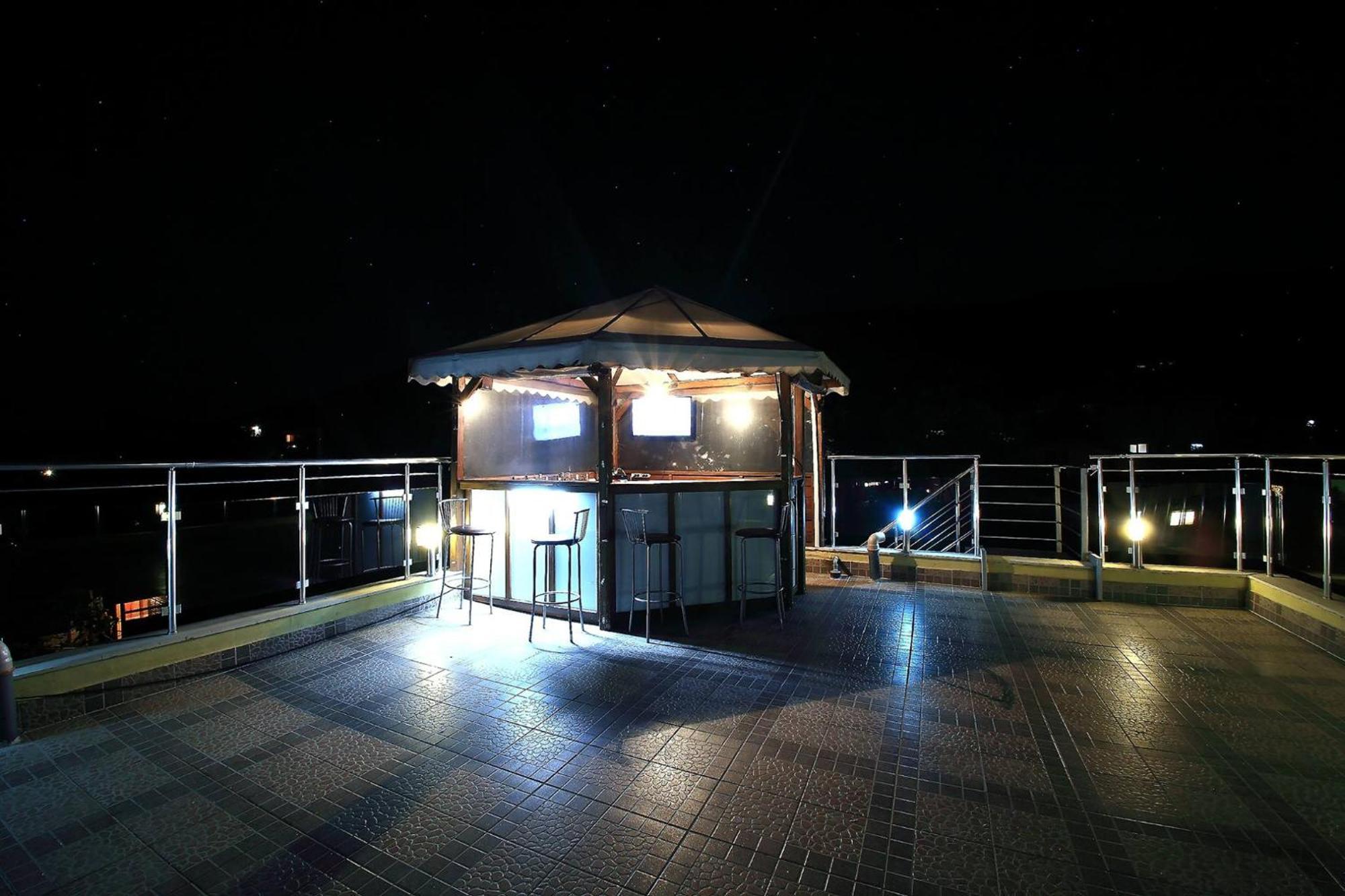 Private Apartment With Parking And Pool バルチク エクステリア 写真